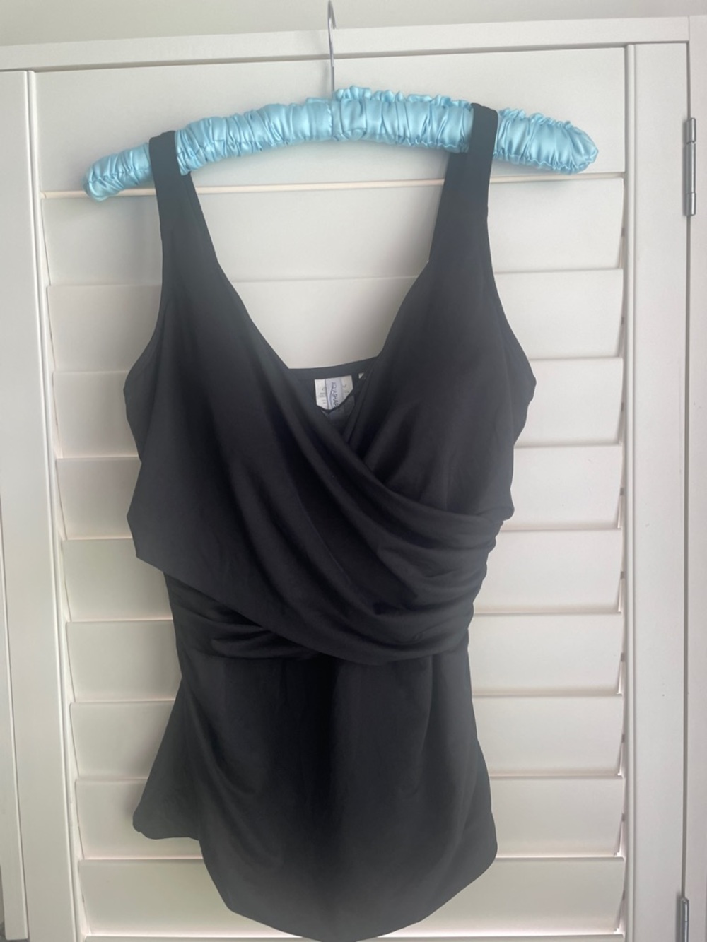 AQUASHAPE by DOLPHIN black tankini
